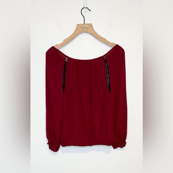 Alice + Olivia Women's Daroda Red Silk with Lace top , sz small - Picture 3 of 9